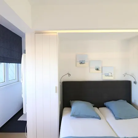 公寓 In Het Zoute With Sea Views *